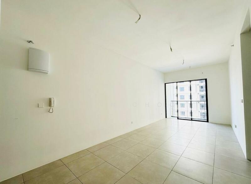 Servis Apartment untuk Dijual di Aston Acacia Serviced Residence - Elvin Choo - Living Room - PropertyGuru.com.my