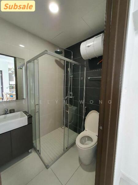 Condominium for Sale at Amberside @ Country Garden Danga Bay - Evelyn Wong - Bathroom - PropertyGuru.com.my