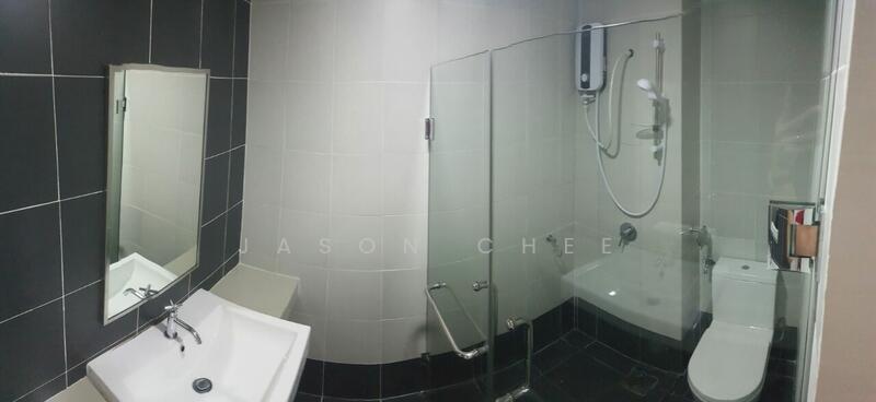 Centrestage Designer Suite untuk Untuk Disewa - RM 1,300 /bulan, Feb 2026 - Bathroom - PropertyGuru.com.my