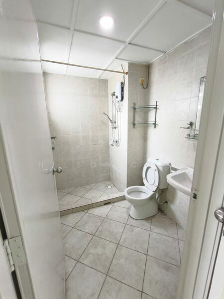 Green Avenue Condominium untuk Untuk Dijual - RM 398,000, Feb 2026 - Bathroom - PropertyGuru.com.my