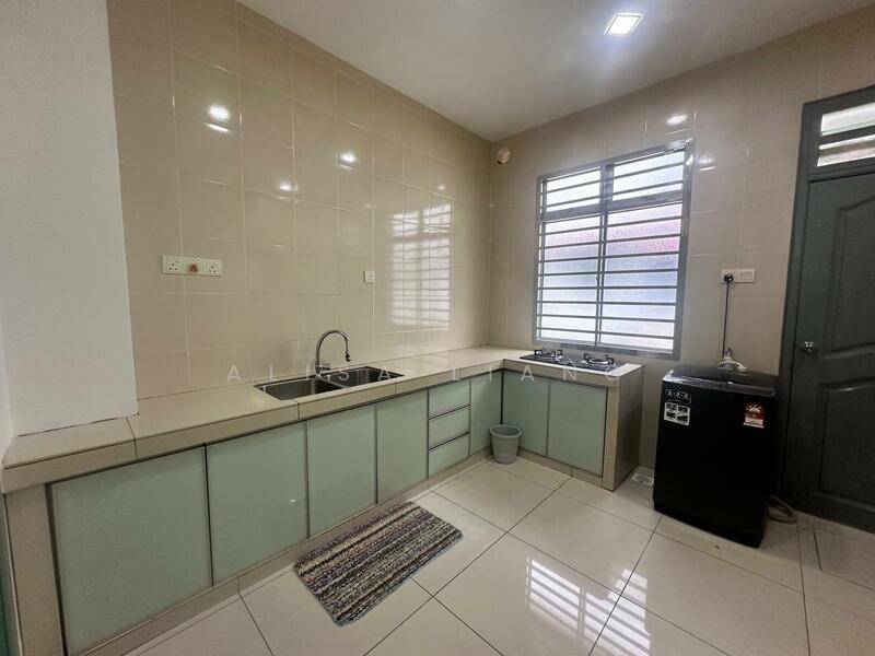 BANDAR JAYA PUTRA untuk Untuk Dijual - RM 718,000, Feb 2026 - Kitchen - PropertyGuru.com.my