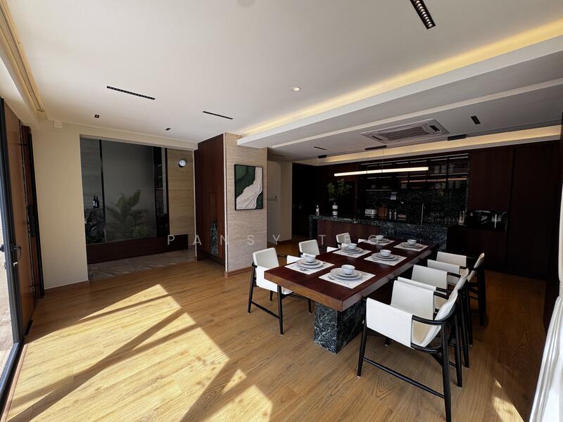 Cluster House for Sale in Forest City (Gelang Patah) - Pansy Teo - Dining Room - PropertyGuru.com.my
