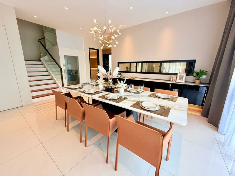 Semi-Detached House for Sale in Leisure Farm (Gelang Patah) - David Ting - Dining Room - PropertyGuru.com.my