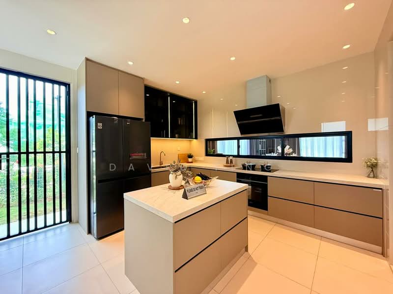 Semi-Detached House for Sale in Leisure Farm (Gelang Patah) - David Ting - Kitchen - PropertyGuru.com.my