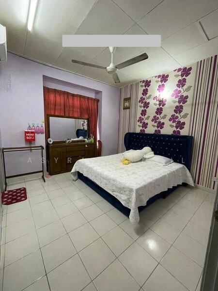 2-storey Terraced House for Sale in Sungai Buloh (Selangor) - Asyraf Ismail - Bedroom - PropertyGuru.com.my