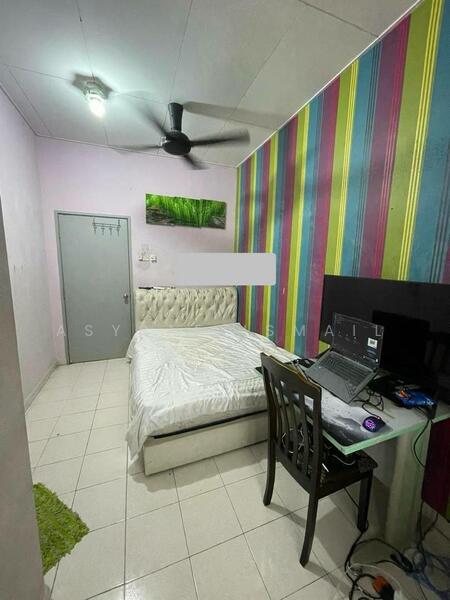 2-storey Terraced House for Sale in Sungai Buloh (Selangor) - Asyraf Ismail - Bedroom - PropertyGuru.com.my