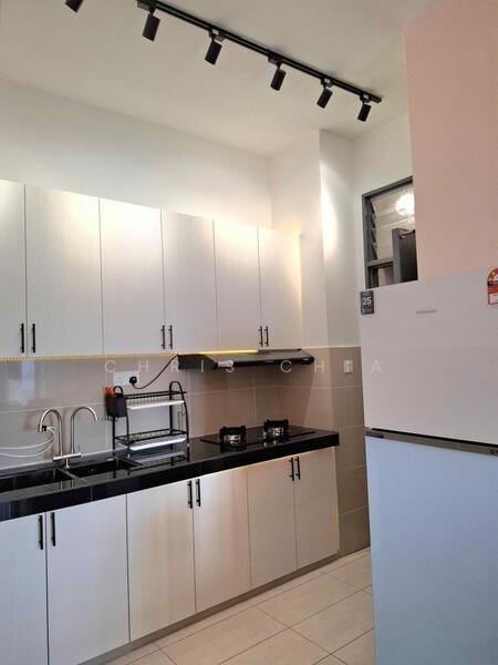 Zentro Residences Serviced Apartment untuk Untuk Disewa - RM 3,600 /bulan, Feb 2026 - Kitchen - PropertyGuru.com.my