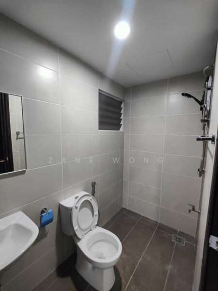 Condominium for Rent at Paraiso Residence @ The Earth - Zane Wong - Bathroom - PropertyGuru.com.my
