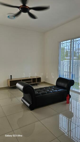 Celyn @ Bayu Sutera untuk Untuk Disewa - RM 1,600 /bulan, Mac 2026 - Living Room - PropertyGuru.com.my