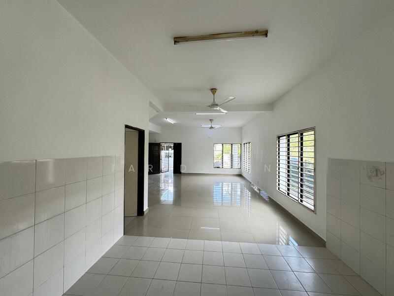 2-storey Terraced House for Sale in Saujana Utama (Selangor) - Farid Zain - Living Room - PropertyGuru.com.my
