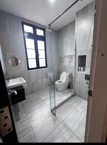 Eco Botanic untuk Untuk Disewa - RM 5,200 /bulan, Mac 2026 - Bathroom - PropertyGuru.com.my