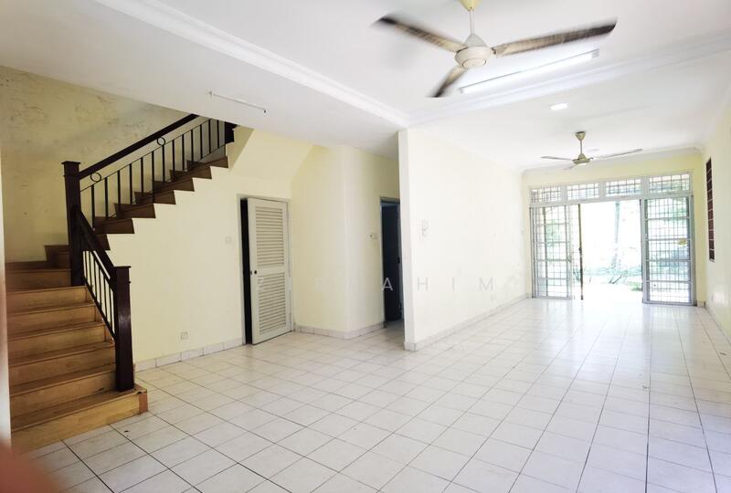 2-storey Terraced House for Sale in Putrajaya (Putrajaya) - Azizirrahim . - Living Room - PropertyGuru.com.my