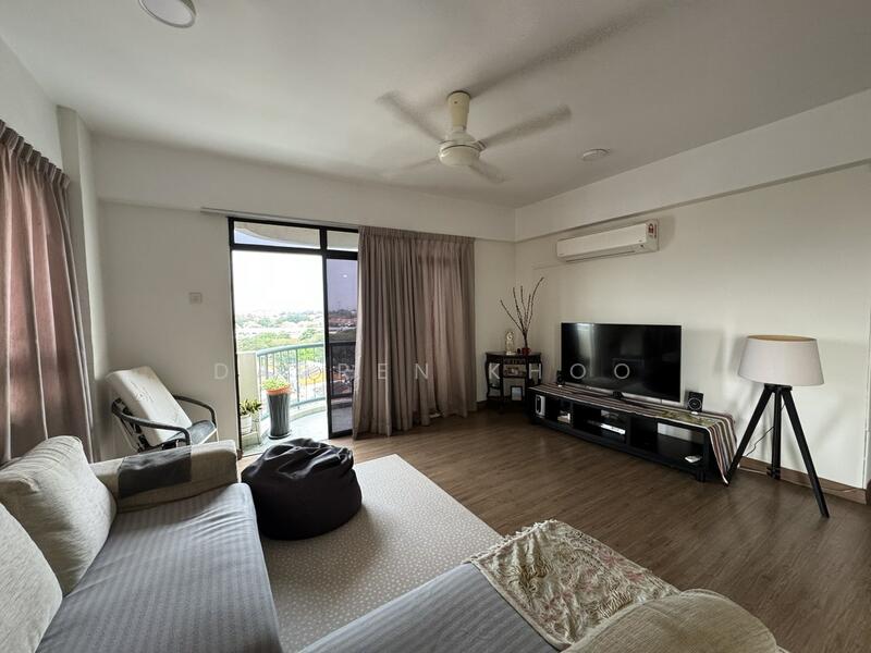 Condominium for Sale at Mutiara Oriental - Darren Khoo - Living Room - PropertyGuru.com.my