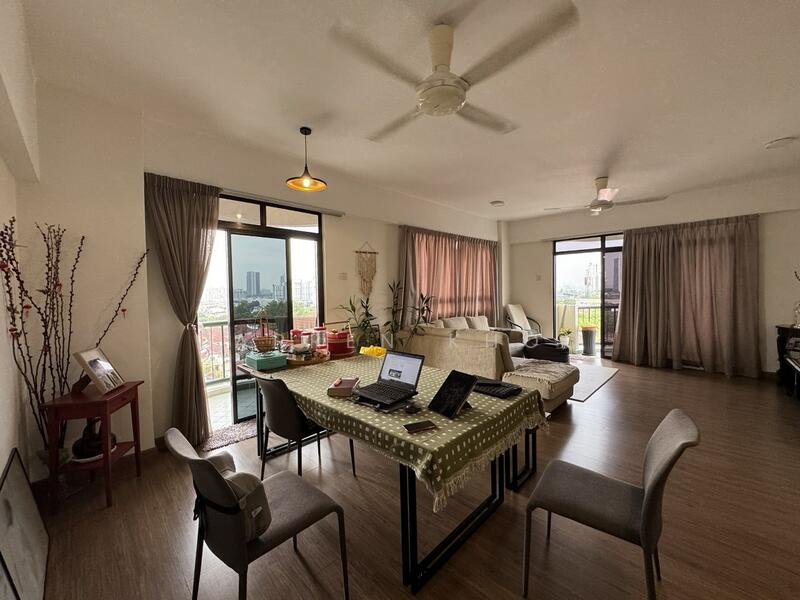 Condominium for Sale at Mutiara Oriental - Darren Khoo - Living Room - PropertyGuru.com.my