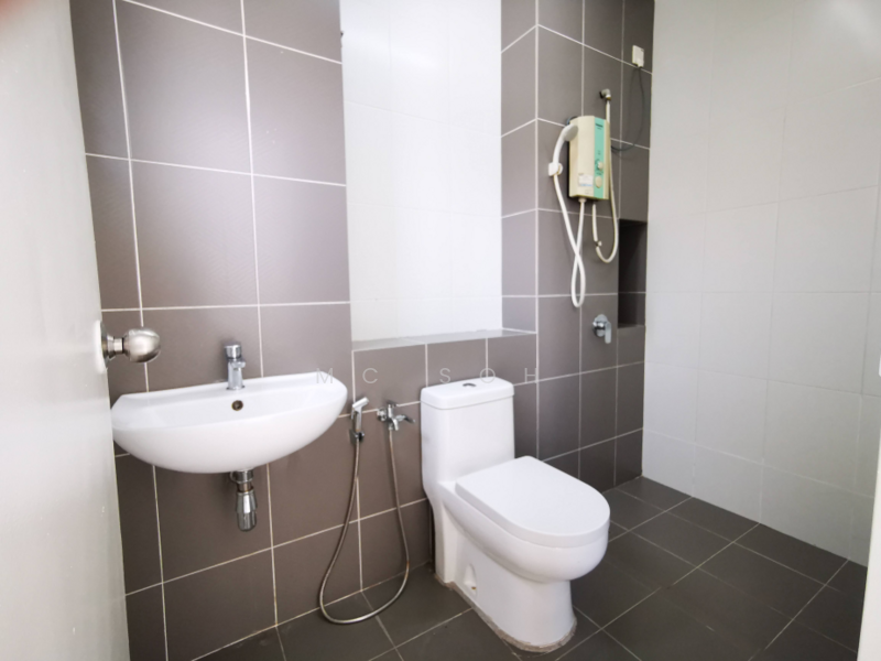 2-storey Terraced House for Sale in Setia Alam (Selangor) - MC Soh - Bathroom - PropertyGuru.com.my