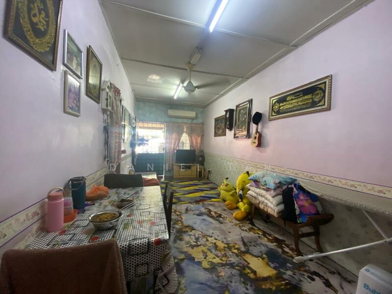 1-storey Terraced House for Sale in Cheras (Selangor) - Daniel Tan - Living Room - PropertyGuru.com.my