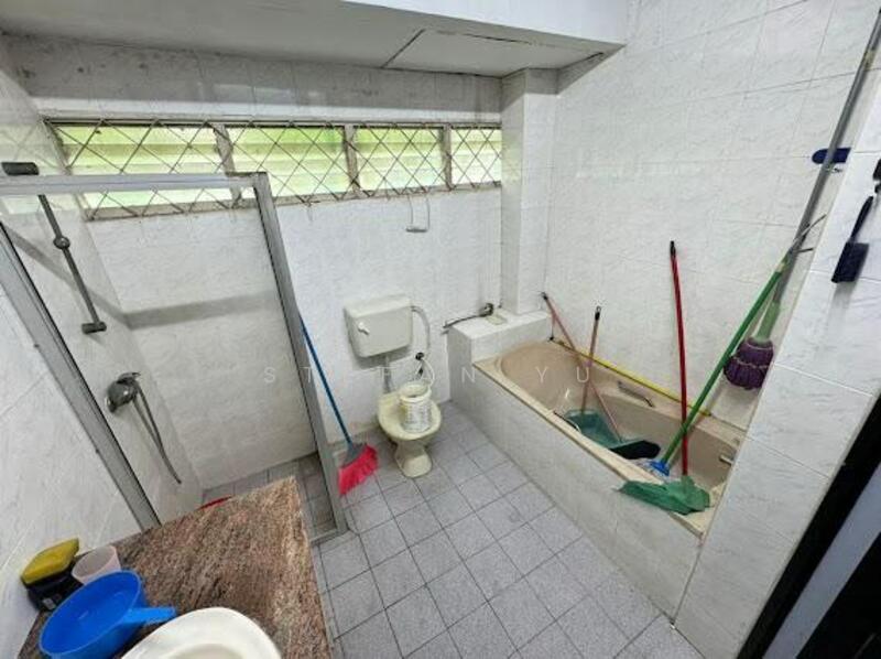 Jalan Merah Taman Pelangi Johor Bahru Semi D House / Full Loan untuk Untuk Dijual - RM 1,350,000, Apr 2026 - Bathroom - PropertyGuru.com.my