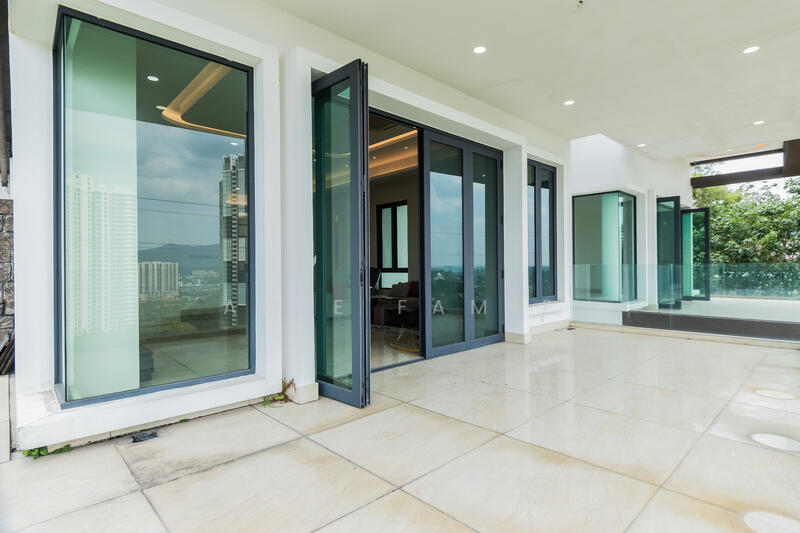 Bungalow for Sale in Country Heights Damansara (Kuala Lumpur) - Amie Famie - Balcony - PropertyGuru.com.my