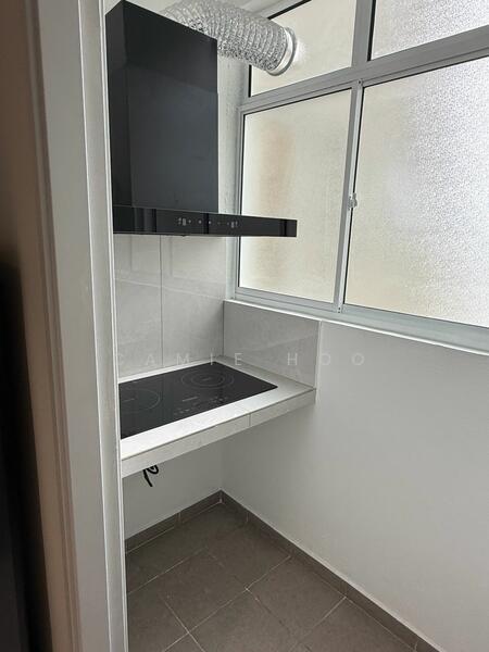 Condominium for Rent at Residensi Dutamas Dahlia - Camie Hoo - Kitchen - PropertyGuru.com.my