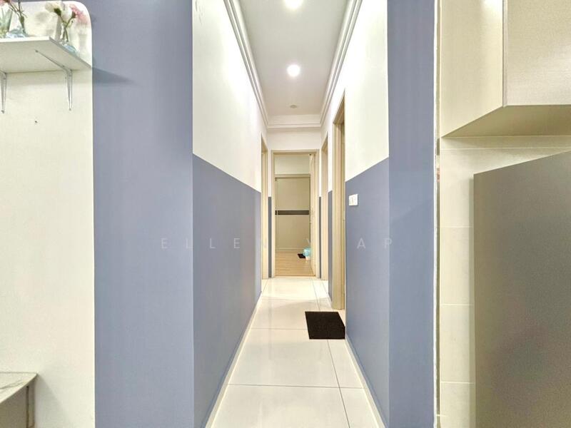 Condominium for Sale at Bay Point @ Country Garden Danga Bay - Ellen Yeap - Corridor - PropertyGuru.com.my