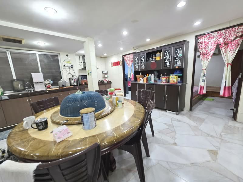 Rumah Teres 3 Tingkat untuk Dijual di Happy Garden (Kuchai Lama) - Ken Lew - Dining Room - PropertyGuru.com.my