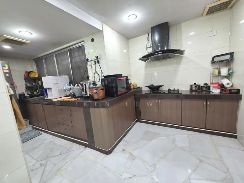 Rumah Teres 3 Tingkat untuk Dijual di Happy Garden (Kuchai Lama) - Ken Lew - Kitchen - PropertyGuru.com.my