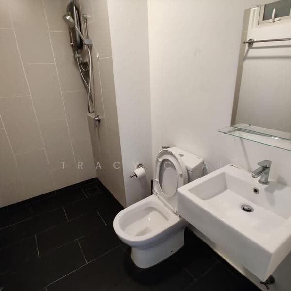 Service Residence for Sale at UNA Serviced Apartment - Tracy Chai - Bathroom - PropertyGuru.com.my