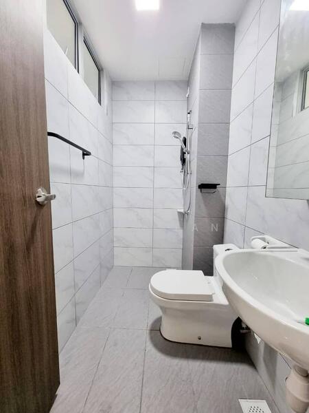 SKS Habitat untuk Untuk Disewa - RM 2,200 /bulan, Feb 2026 - Bathroom - PropertyGuru.com.my