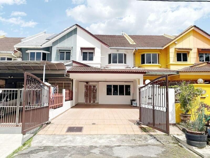 2-storey Terraced House for Sale in Sungai Buloh (Selangor) - Mohd Nazri Roslan - Exterior - PropertyGuru.com.my