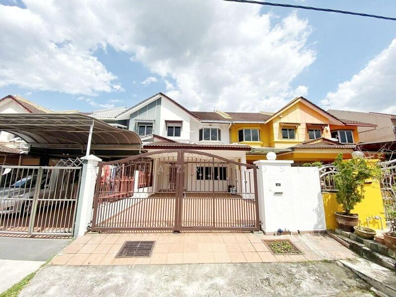 2-storey Terraced House for Sale in Sungai Buloh (Selangor) - Mohd Nazri Roslan - Exterior - PropertyGuru.com.my