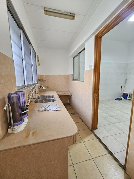 2-storey Terraced House for Sale in Sungai Buloh (Selangor) - Mohd Nazri Roslan - Kitchen - PropertyGuru.com.my