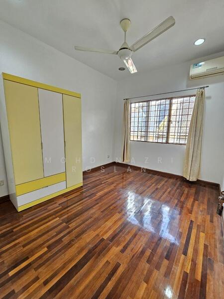 2-storey Terraced House for Sale in Sungai Buloh (Selangor) - Mohd Nazri Roslan - Bedroom - PropertyGuru.com.my