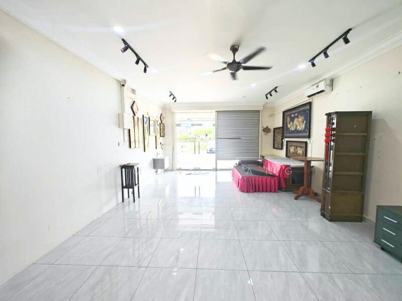 Shop / Office for Sale in Bandar Uda Utama (Johor Bahru) - Edmond Tang - Interior - PropertyGuru.com.my
