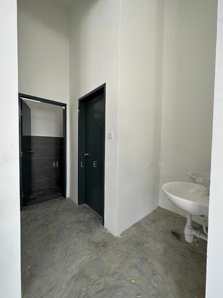 Bandar Indahpura untuk Untuk Dijual - RM 2,100,000, Feb 2026 - Bathroom - PropertyGuru.com.my
