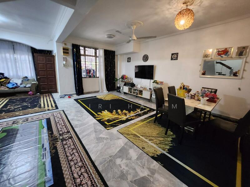 Taman TTDI Jaya, Shah Alam untuk Untuk Dijual - RM 570,000, Feb 2026 - Living Room - PropertyGuru.com.my