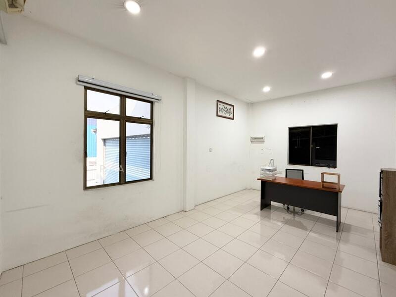 Factory for Rent in Kawasan Industri Simpang Renggam (Simpang Renggam) - Pauline Goh - Interior - PropertyGuru.com.my