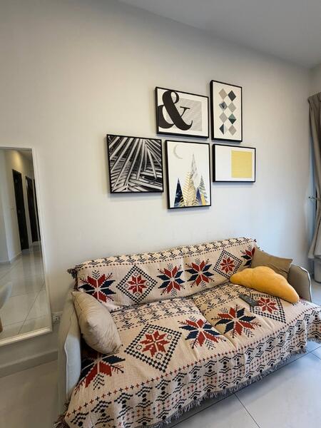 Bay Point @ Country Garden Danga Bay untuk Untuk Disewa - RM 3,000 /bulan, Mac 2026 - Living Room - PropertyGuru.com.my