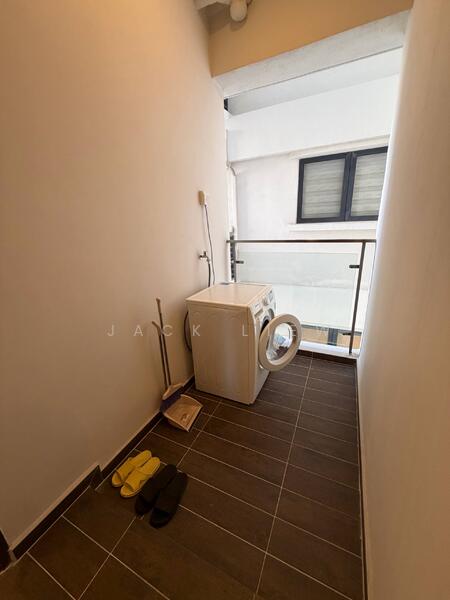 Bay Point @ Country Garden Danga Bay untuk Untuk Disewa - RM 3,000 /bulan, Mac 2026 - Balcony - PropertyGuru.com.my