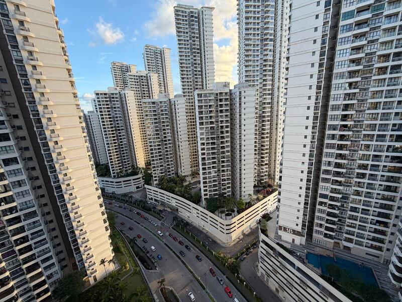 Bay Point @ Country Garden Danga Bay untuk Untuk Disewa - RM 3,000 /bulan, Mac 2026 - Exterior - PropertyGuru.com.my