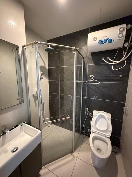 Bay Point @ Country Garden Danga Bay untuk Untuk Disewa - RM 3,000 /bulan, Mac 2026 - Bathroom - PropertyGuru.com.my