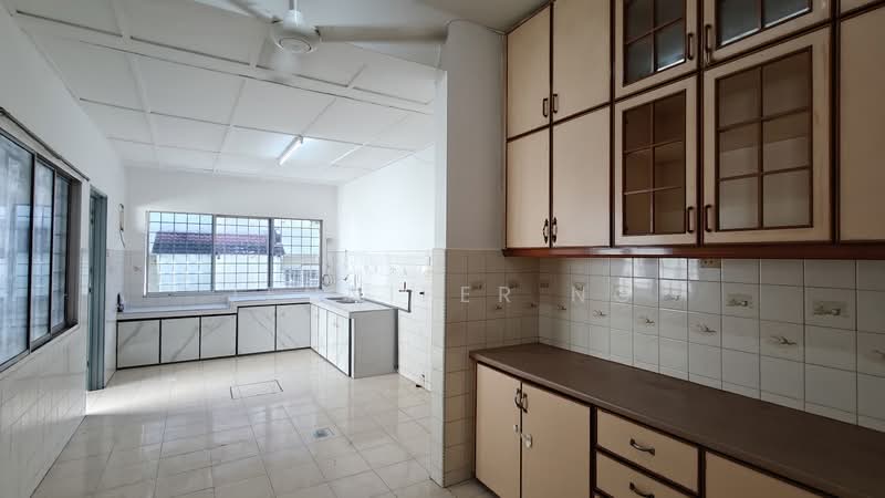 2-storey Terraced House for Rent in Usj 3 (Subang Jaya) - Jennifer Ng - Kitchen - PropertyGuru.com.my
