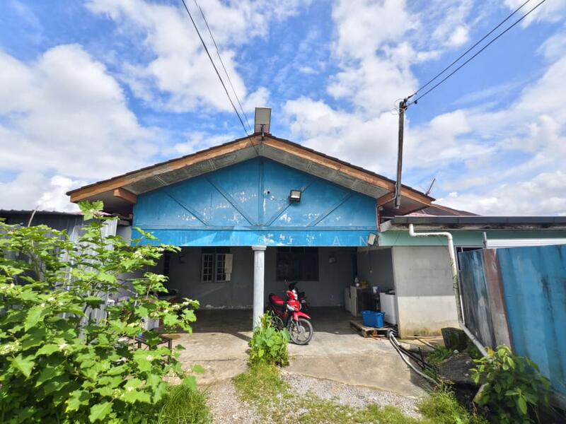 Link Bungalow for Rent in Kuching (Sarawak) - Jeno Tan - Exterior - PropertyGuru.com.my