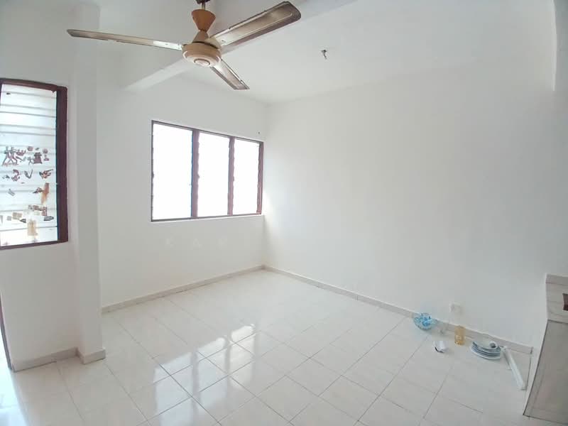 2-storey Terraced House for Sale in Taman Permata (Ulu Kelang) - Karen Ong - Living Room - PropertyGuru.com.my