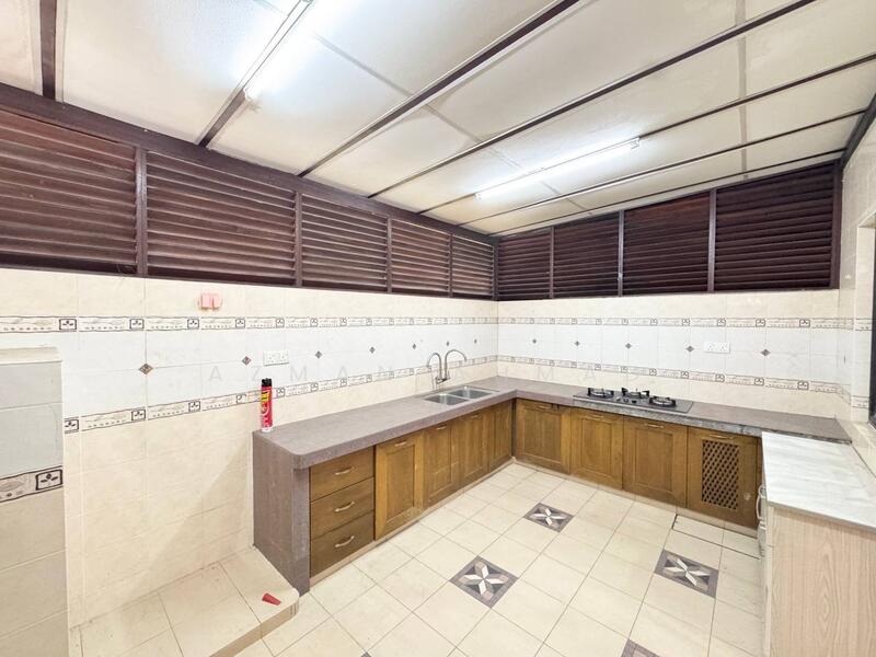 2.5-storey Terraced House for Sale in Presint 16 (Putrajaya) - Azman Ahmad - Kitchen - PropertyGuru.com.my