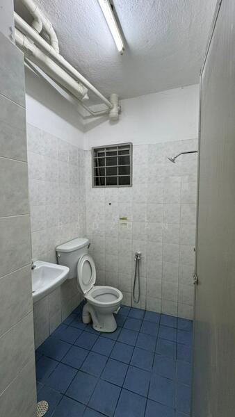Apartment for Rent at Sri Camellia - Kamil Radzuan - Bathroom - PropertyGuru.com.my