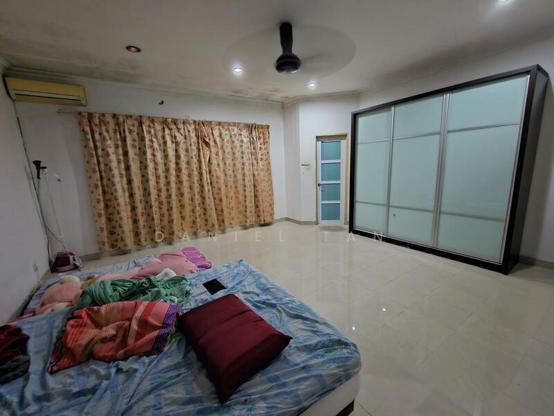 Semi-Detached House for Sale in Balakong (Selangor) - Daniel Tan - Bedroom - PropertyGuru.com.my
