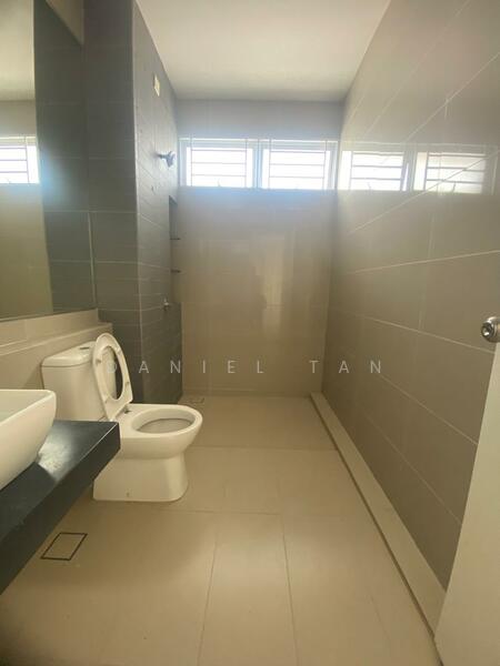 Ariza @ Elmina Gardens untuk Untuk Dijual - RM 1,050,000, Feb 2026 - Bathroom - PropertyGuru.com.my