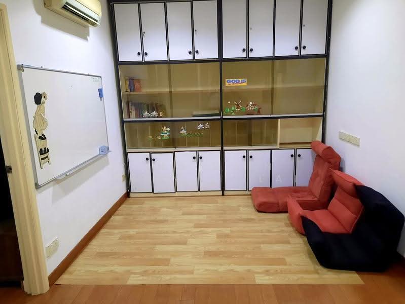 2-storey Terraced House for Rent in Damansara Kim (Petaling Jaya) - Yong Shin Emmanuel Lai - Study - PropertyGuru.com.my