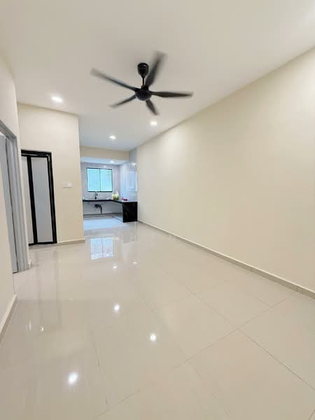 1-storey Terraced House for Sale in Johor Bahru (Johor) - Shi Yun Cheng - Living Room - PropertyGuru.com.my