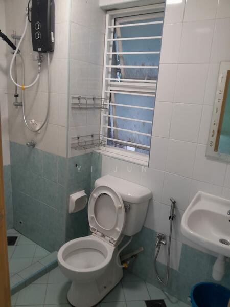 Apartment for Rent at Desa Idaman Residences - Yi Jun - Bathroom - PropertyGuru.com.my